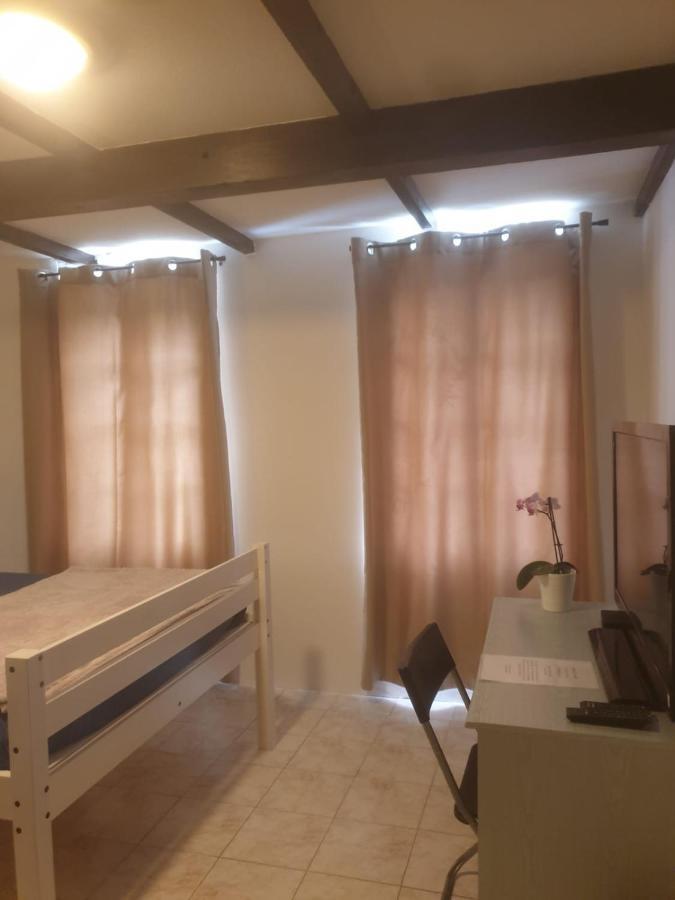 Chambre indépendante à la campagne Puycalvel Lautrec Extérieur photo