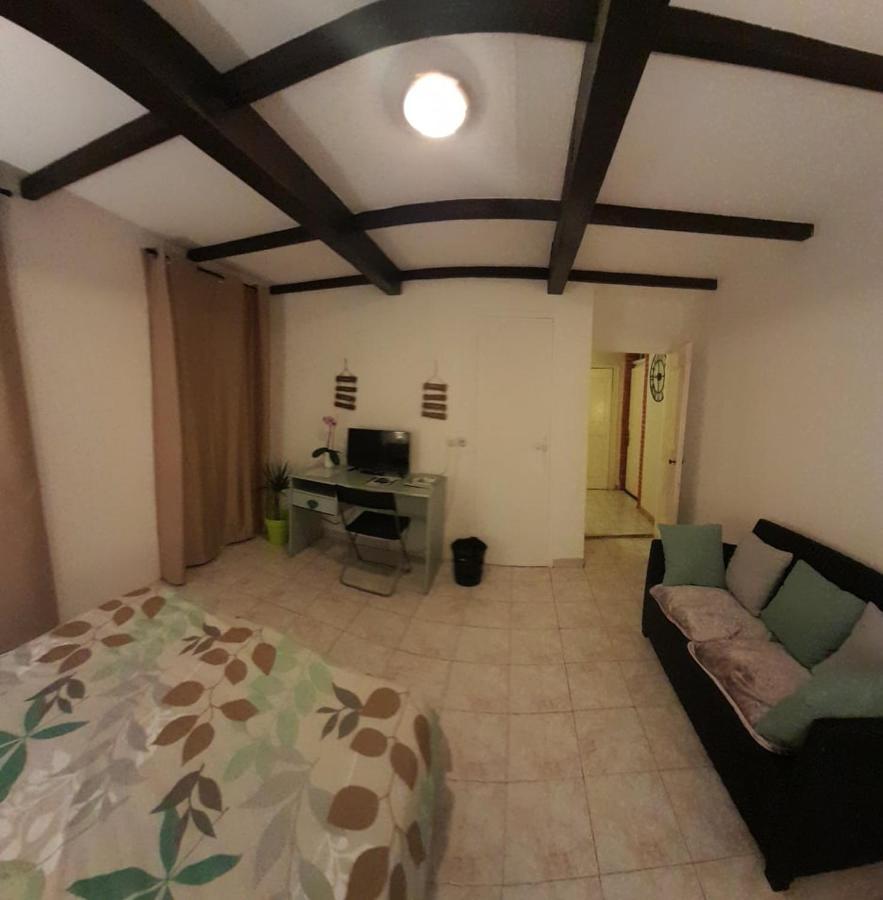 Chambre indépendante à la campagne Puycalvel Lautrec Extérieur photo